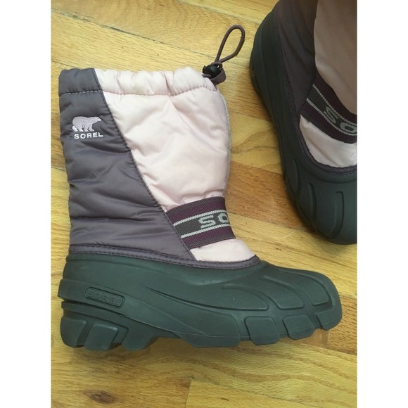 Sorel Cub Winter Snow Boot Size 3 Isla/crushed Berry - Picture 1 of 8